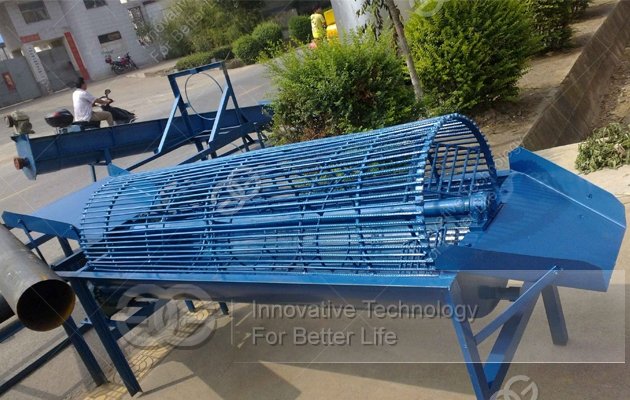 Cassava cleaning machine