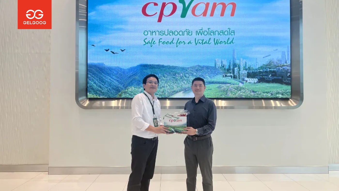 Photo with customer