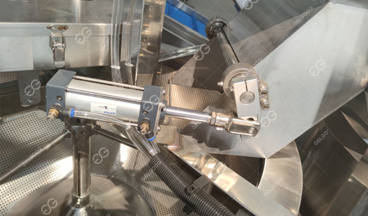 Centrifugal Fried Peanut Deoiling Machine Large Capacity